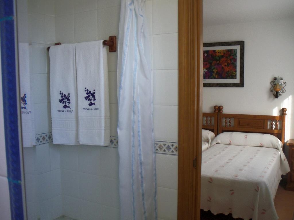 Fuente El Hayedo Hotell San Vicente De La Barquera Rom bilde