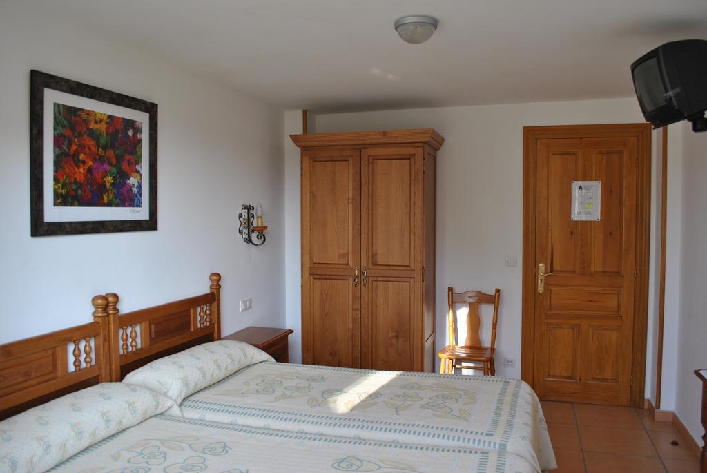 Fuente El Hayedo Hotell San Vicente De La Barquera Rom bilde